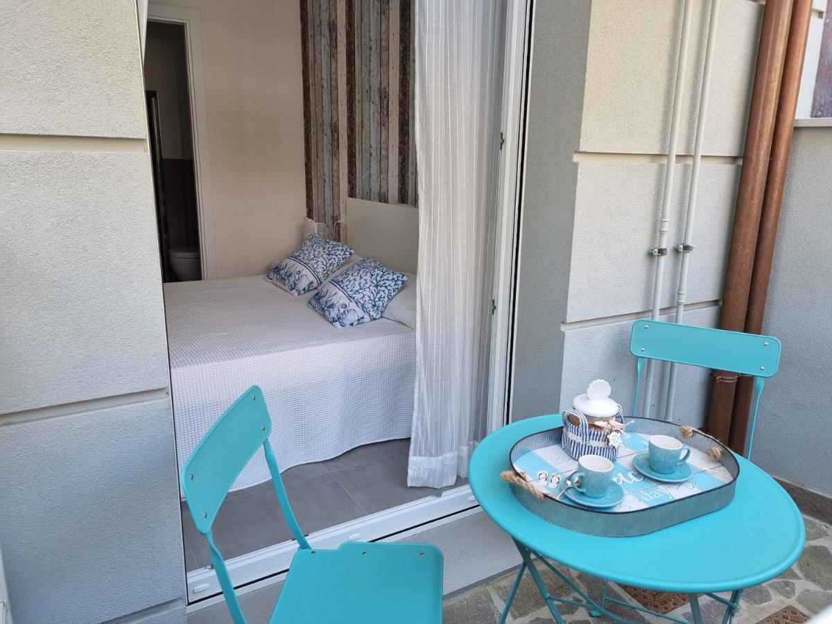 Residenza Azzurra Hotel Cattolica Exterior foto