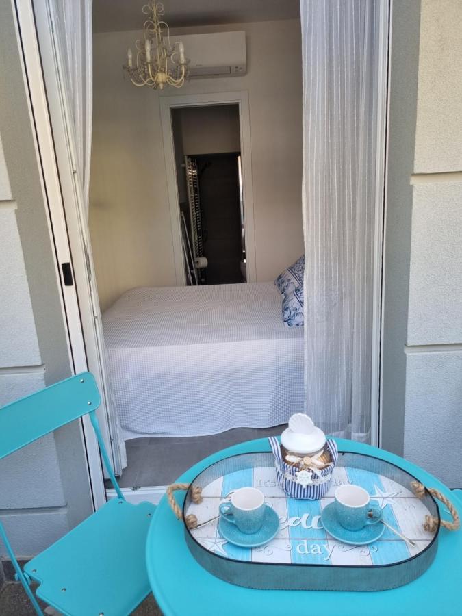 Residenza Azzurra Hotel Cattolica Exterior foto