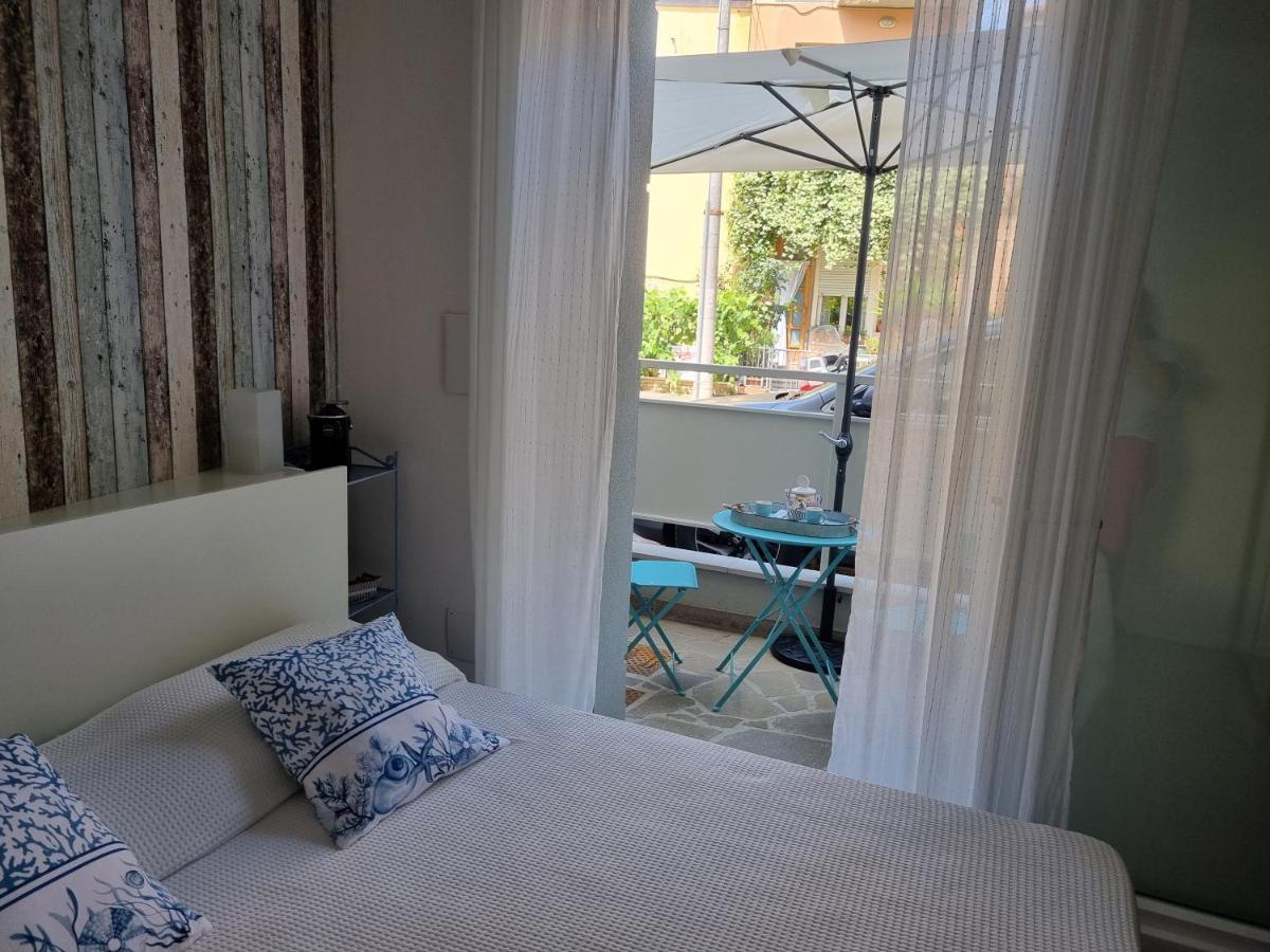 Residenza Azzurra Hotel Cattolica Exterior foto